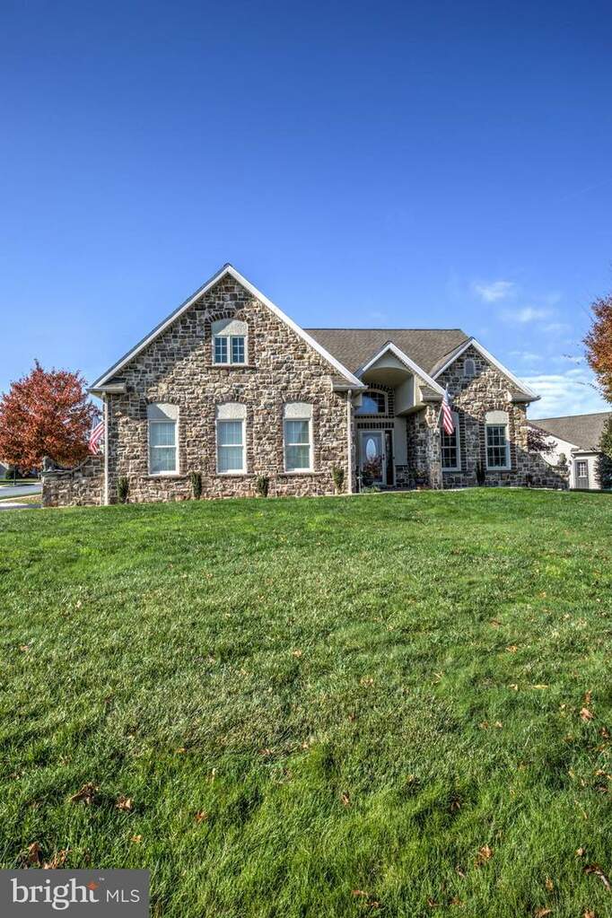 761 Heather Ridge, Manheim, PA 17545 MLS PALA2043278 RLAH properties