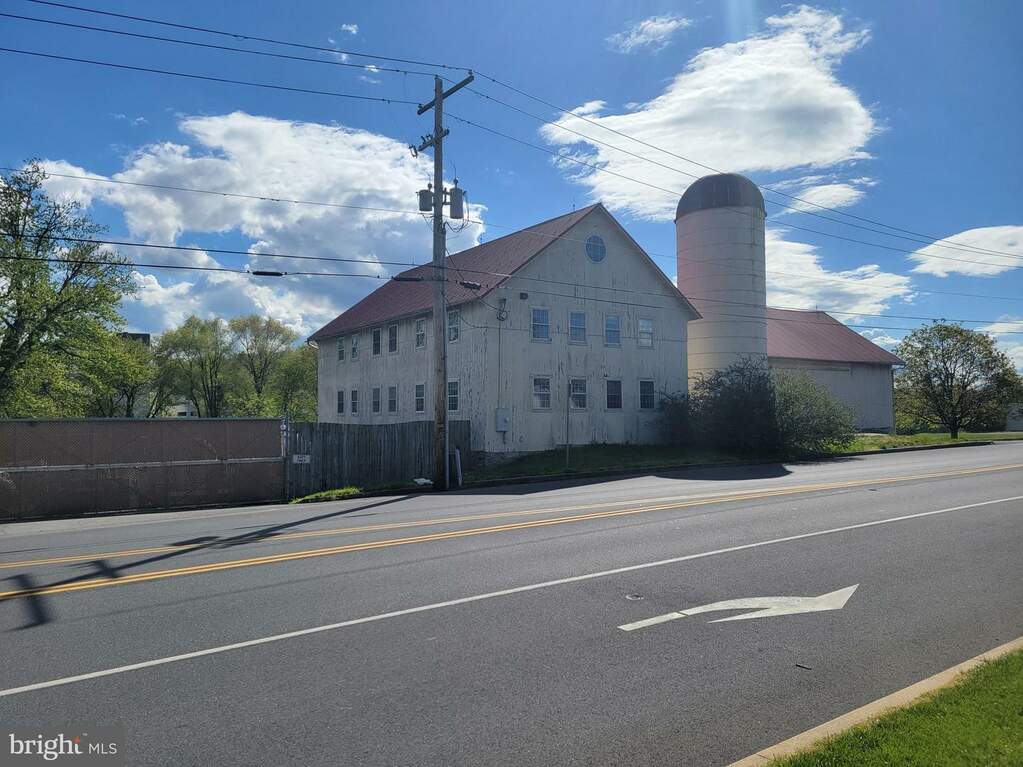 2860 Yellow Goose Road, Lancaster, PA 17601 MLS PALA2050576 RLAH