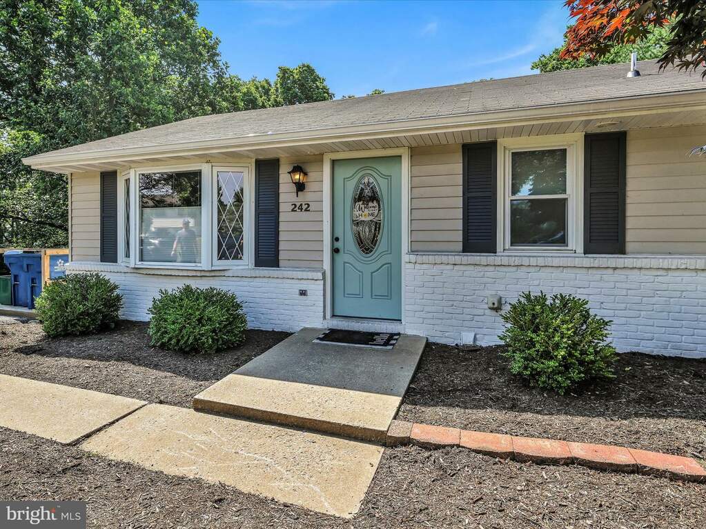 242 Buttonwood Drive, Elizabethtown, PA 17022 MLS PALA2052504 RLAH