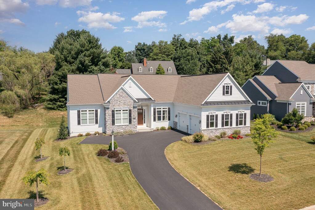 1053 Lititz Bend Drive, Lititz, PA 17543 MLS PALA2053038 RLAH