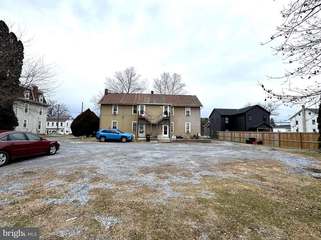 154-158 Main Street W, Leola, PA 17540 - View 3