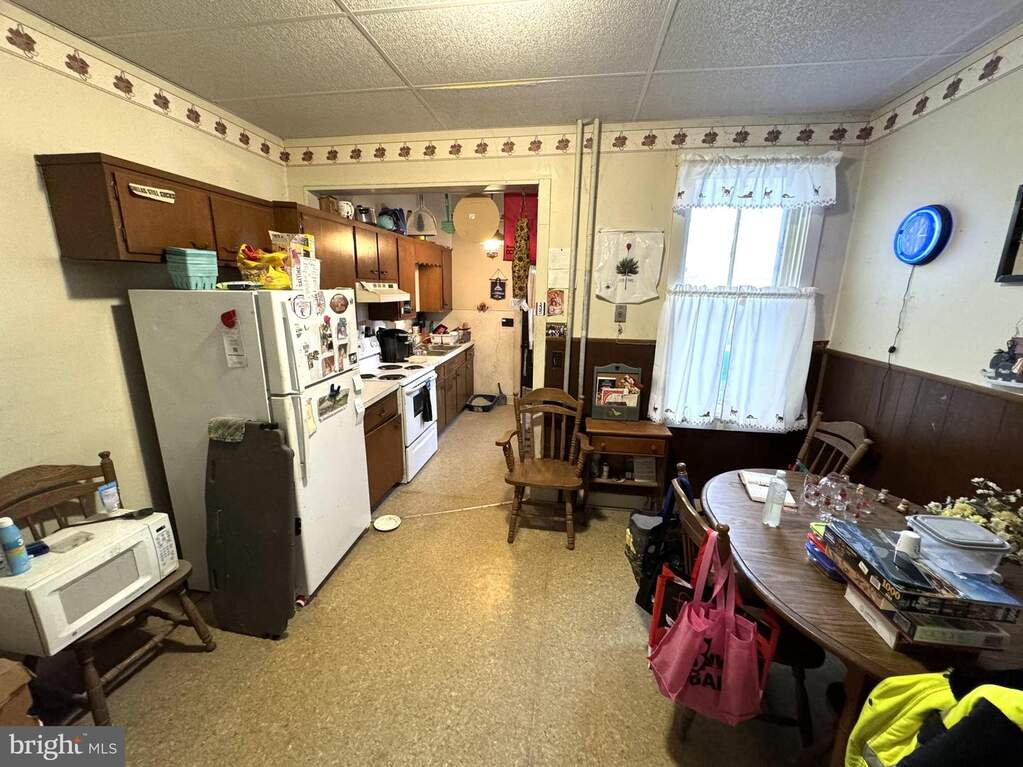 154-158 Main Street W, Leola, PA 17540 - More