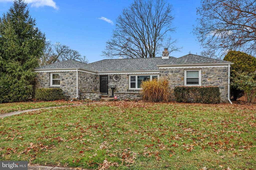 1005 Spruce Street, Pottstown, PA 19464 MLS PAMC2089952 RLAH