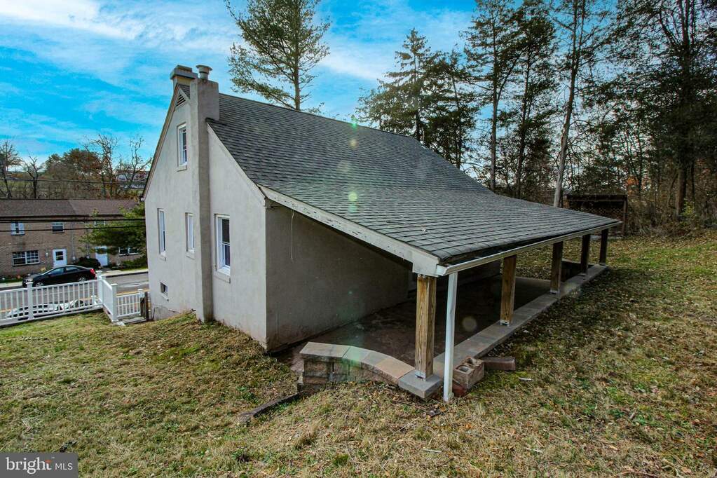 141 Game Farm Road, Schwenksville, PA 19473 MLS PAMC2090500 RLAH properties