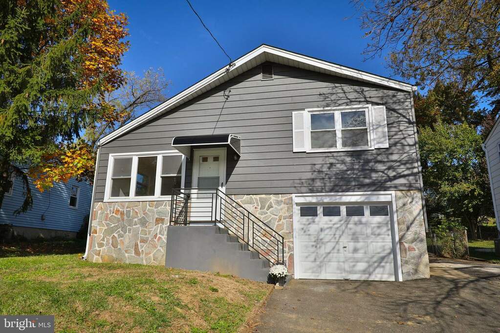 1552 Fitzwatertown Road, Willow Grove, PA 19090 MLS PAMC2095062