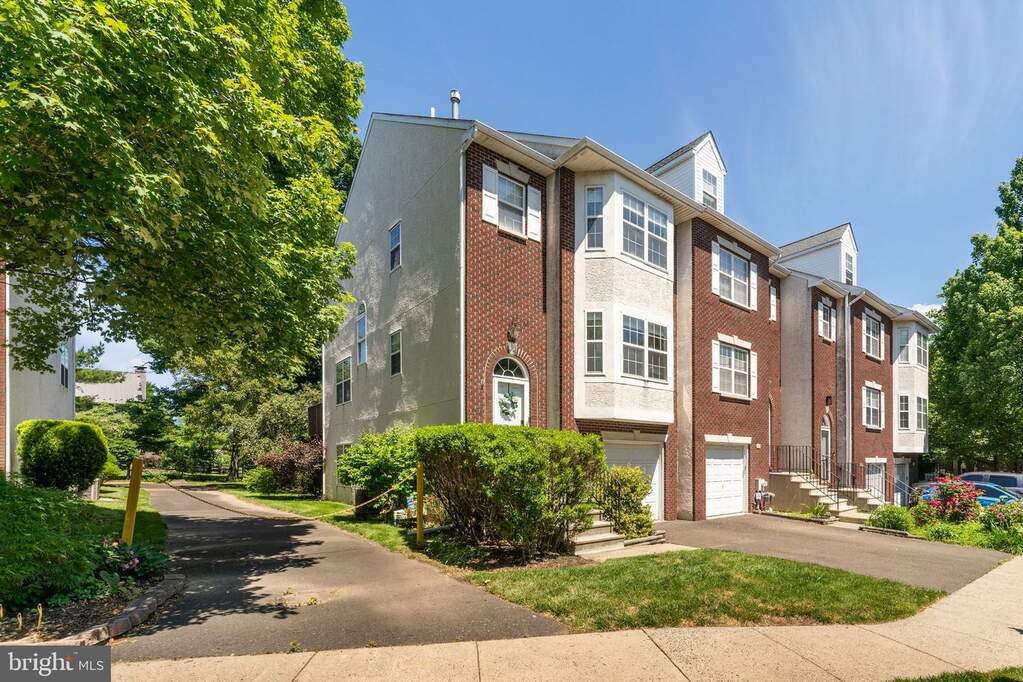 400 Carol Court #20, Lansdale, PA 19446 | MLS# PAMC2106334 | RLAH ...