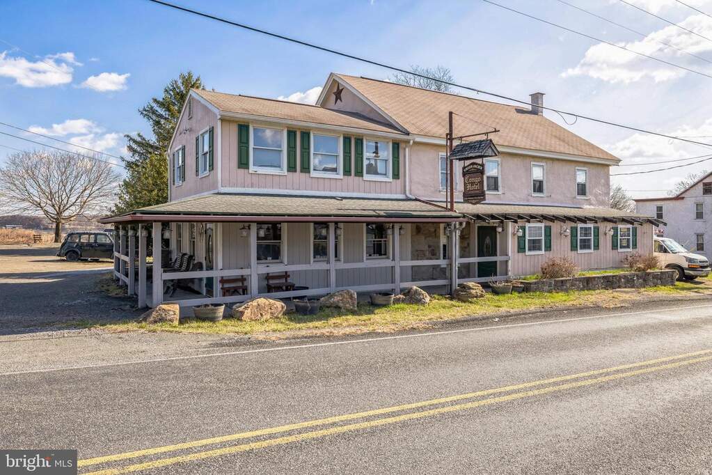 373 Hoffmansville Road, Barto, PA 19504, Barto