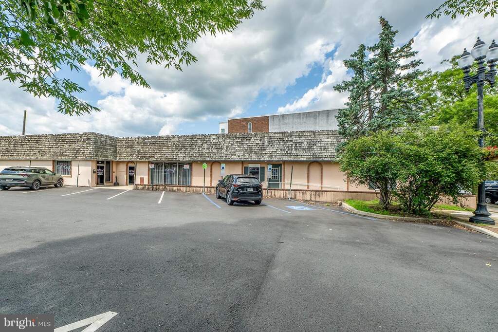 258 E High Street, Pottstown, PA 19464 - View 2