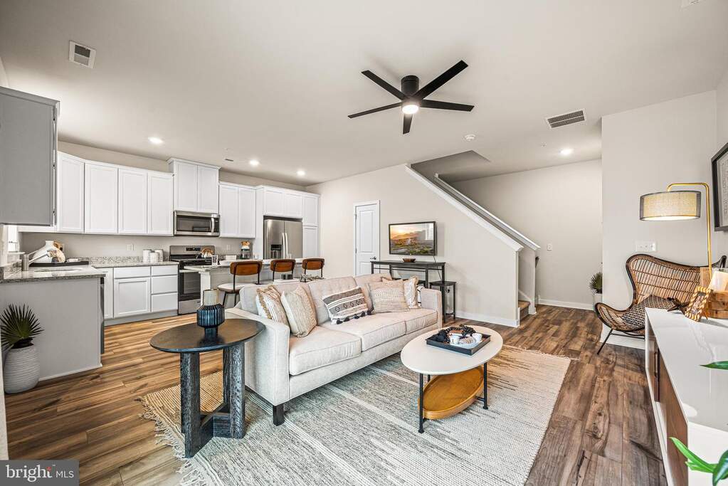 13 Ford Street #B, Bridgeport, PA 19405 - More