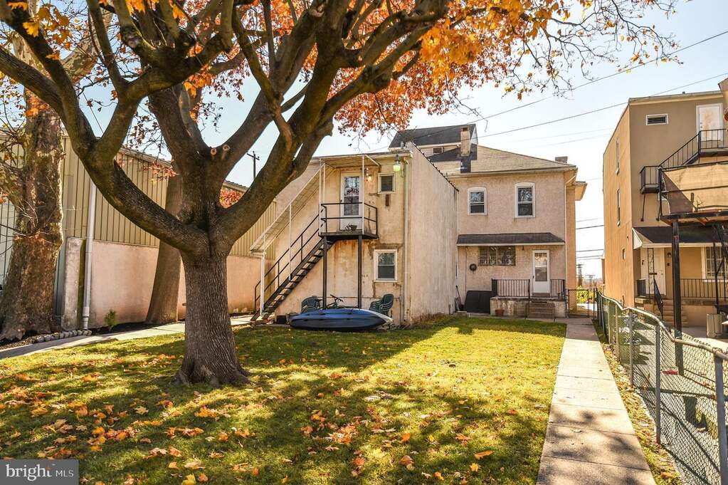 1305-1307 E Ridge Pike, Plymouth Meeting, PA 19462 - View 3
