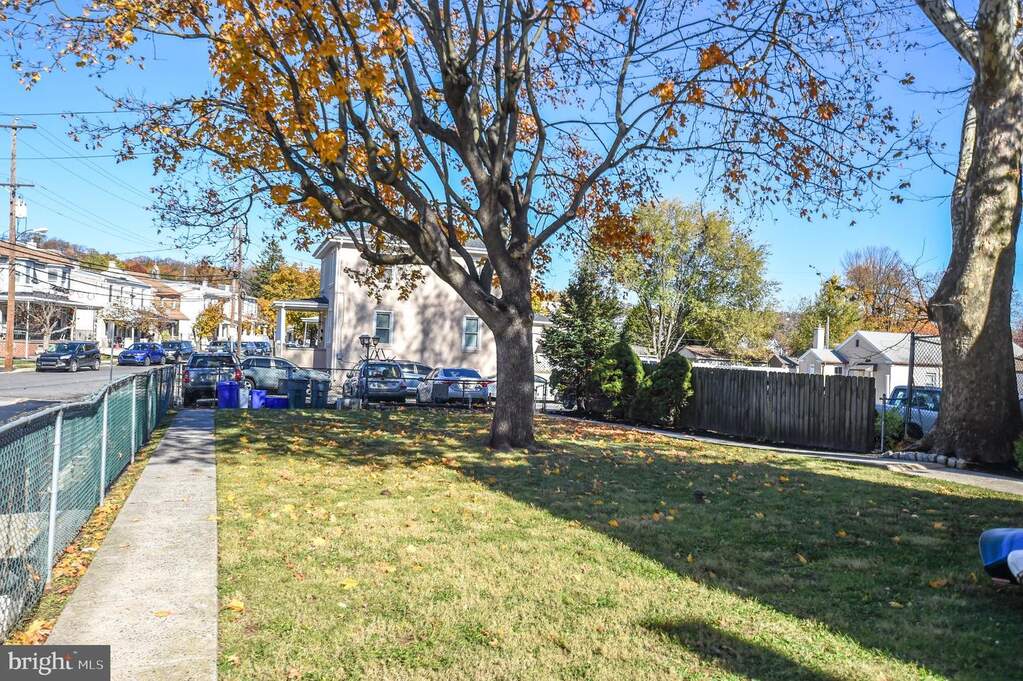 1305-1307 E Ridge Pike, Plymouth Meeting, PA 19462 - View 4