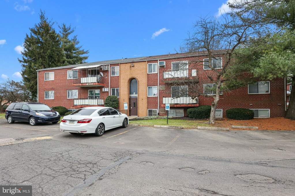 110 Byberry Road F1, Philadelphia, PA 19116 MLS PAPH2308286 RLAH