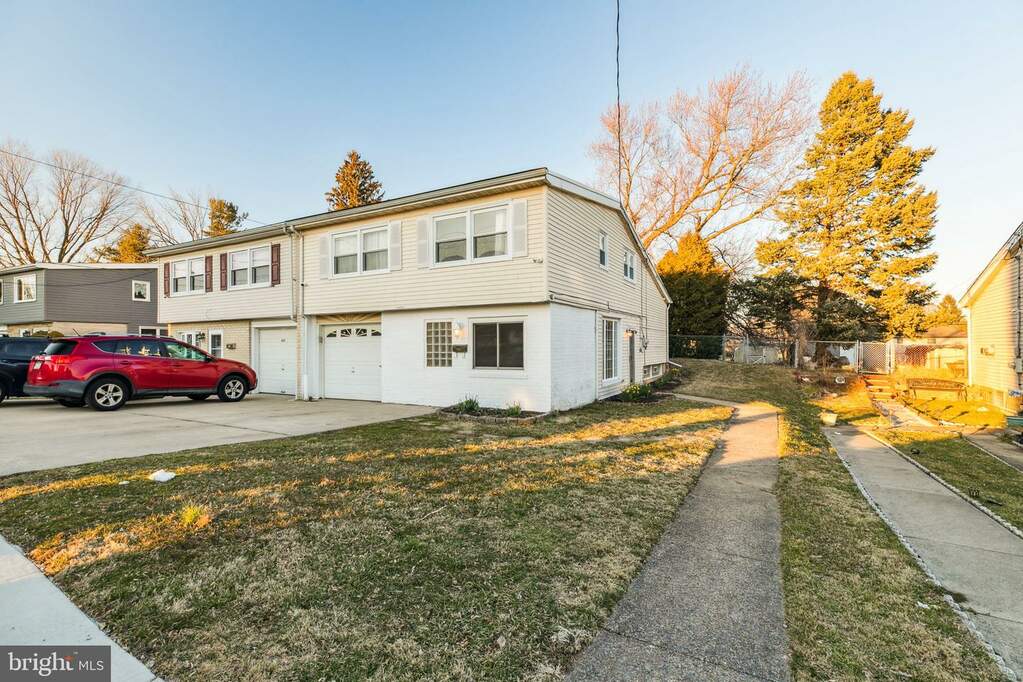 657 Artwood Drive, Philadelphia, PA 19115 MLS PAPH2323348 RLAH