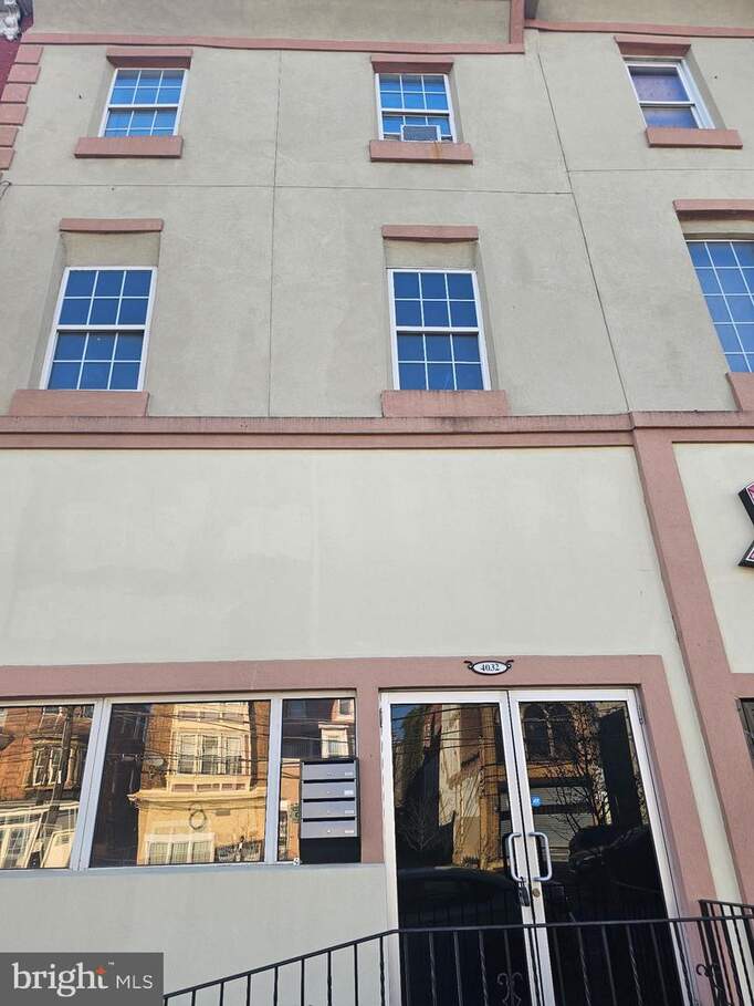4032 W Girard Avenue, Philadelphia, PA 19104