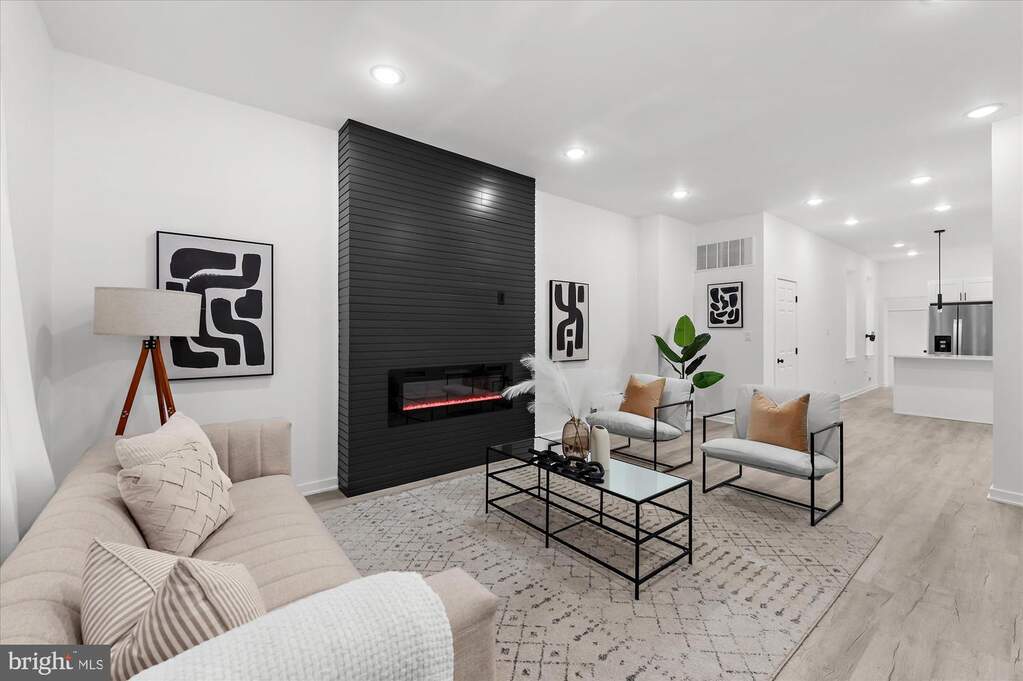 524 E Penn Street, Philadelphia, PA 19144, Philadelphia