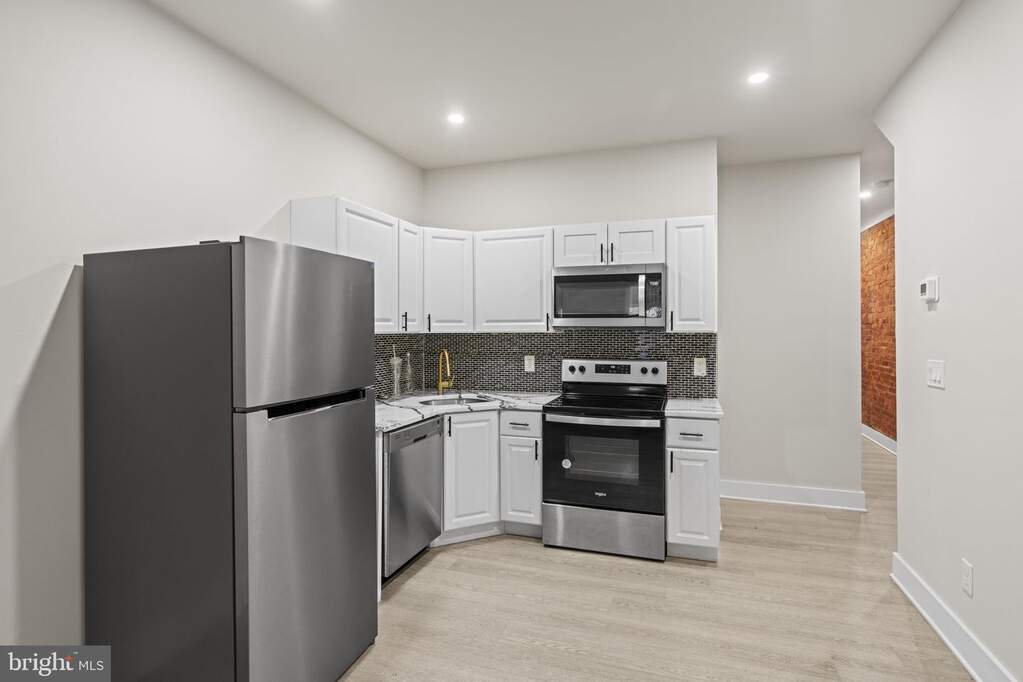 521 W Westmoreland Street, Philadelphia, PA 19140 - View 3