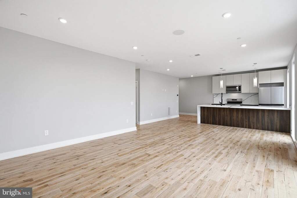 1000 W Girard Avenue #242, Philadelphia, PA 19123 - View 4