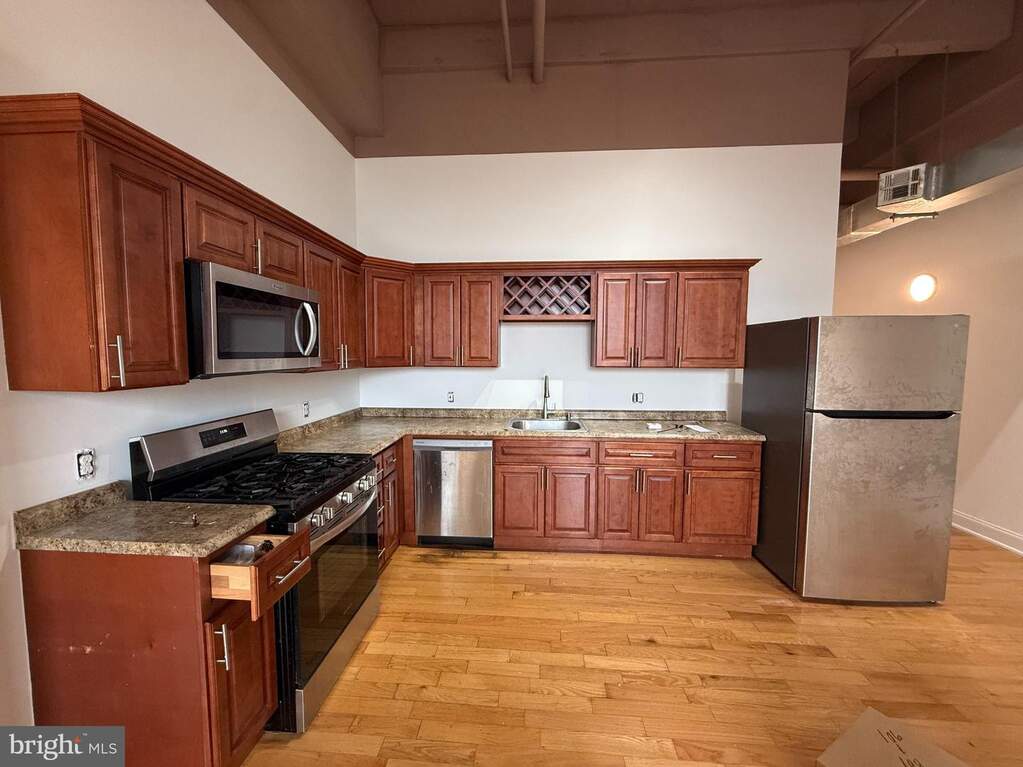 3560 Sepviva Street #213, Philadelphia, PA 19134, Philadelphia