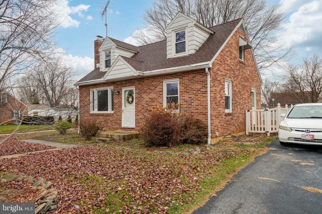 301 Greystone Road, York, PA 17402 MLS PAYK2052944 RLAH properties