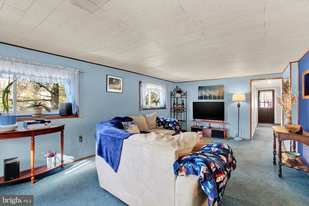 5278 Stone Church Road, Glenville, PA 17329 MLS PAYK2054512 RLAH