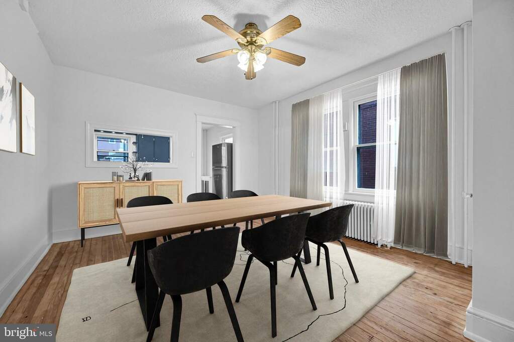 1252 W Poplar Street, York, PA 17404 MLS PAYK2055192 RLAH properties