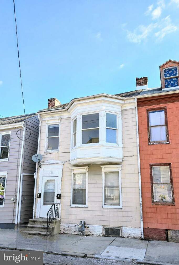 35 N Hartley Street, York, PA 17401 MLS PAYK2057148 RLAH properties