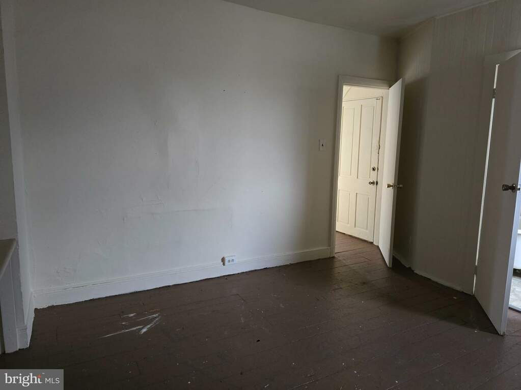 35 N Hartley Street, York, PA 17401 MLS PAYK2057148 RLAH properties