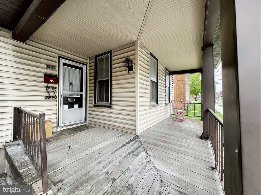 320 High Street, Hanover, PA 17331 MLS PAYK2059742 RLAH properties