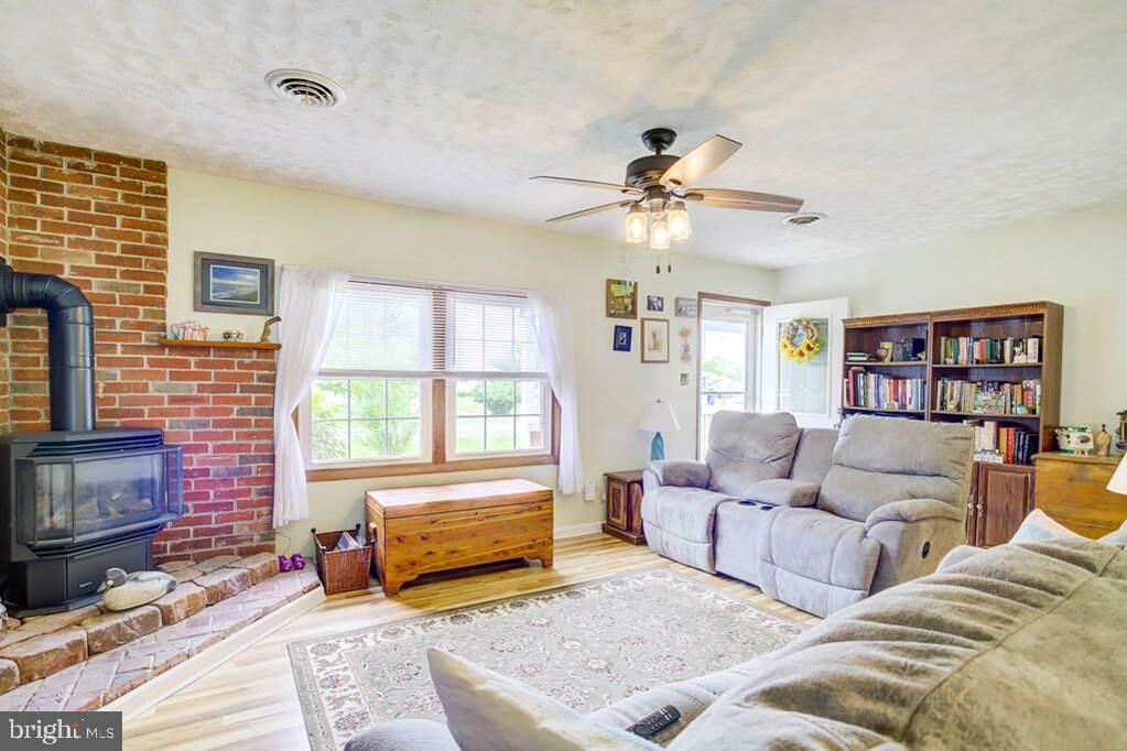 4174 Division Street, Chincoteague Island, VA 23336 MLS VAAC2001122