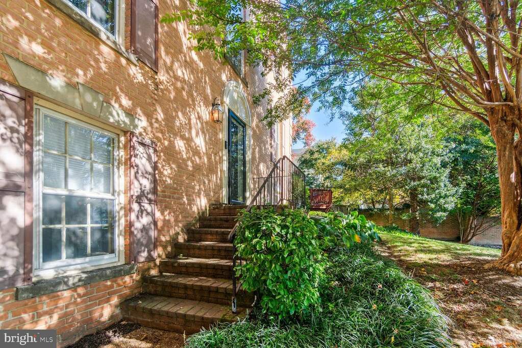 5607 Langston Boulevard, Arlington, VA 22207 MLS VAAR2043124 RLAH