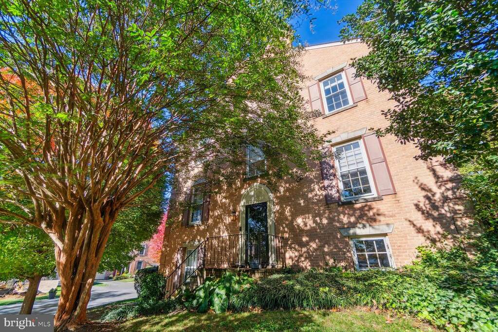 5607 Langston Boulevard, Arlington, VA 22207 MLS VAAR2043124 RLAH