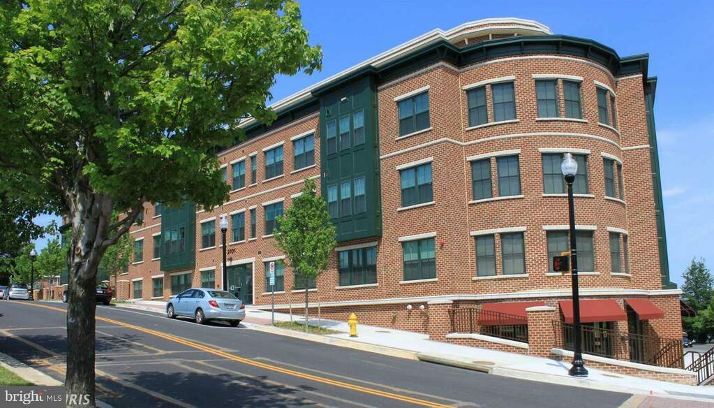 2101 N Monroe Street 110, Arlington, VA 22207 MLS VAAR2044632