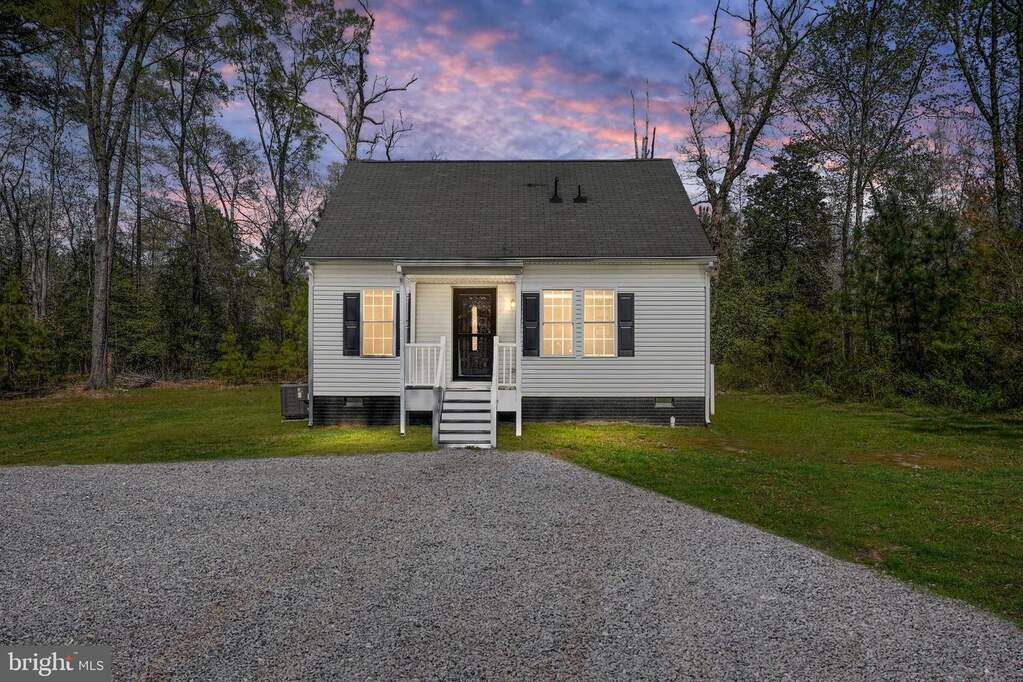 17207 Stephen Circle