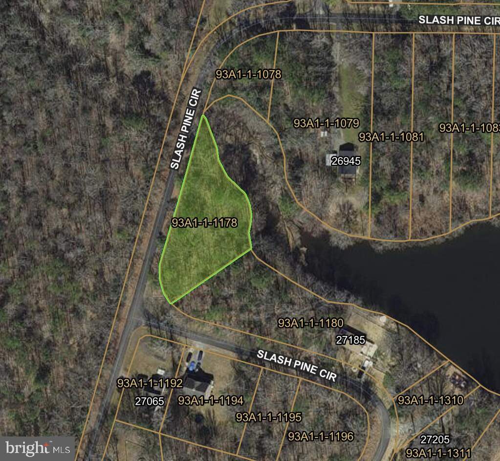 1178 Slash Pine Circle