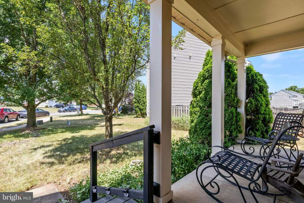 10816 King Nobel Lane, Bealeton, VA 22712 MLS VAFQ2012710 RLAH