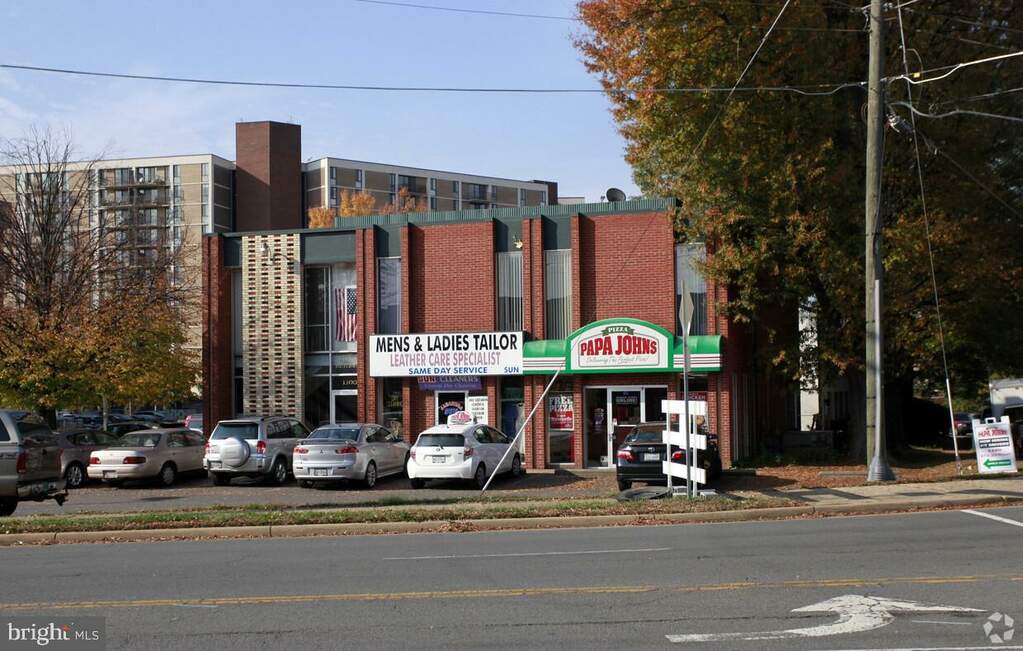 1300 Old Chain Bridge Road