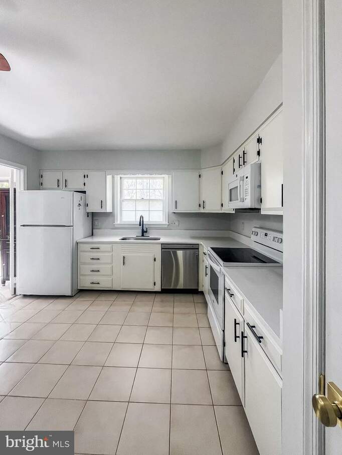 2857 Hunter Road, Fairfax, VA 22031 MLS VAFX2174194 RLAH properties