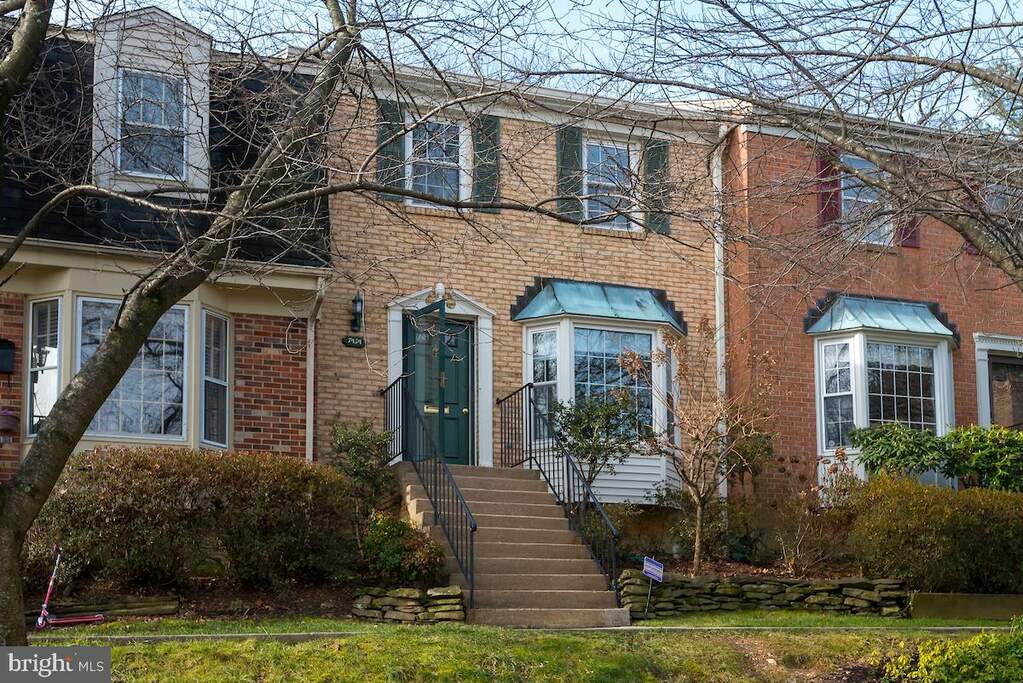 7434 Chummley Court, Falls Church, VA 22043 MLS VAFX2178314 RLAH