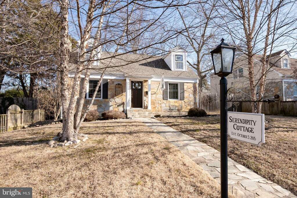 2514 Stone Hedge Drive, Alexandria, VA 22306