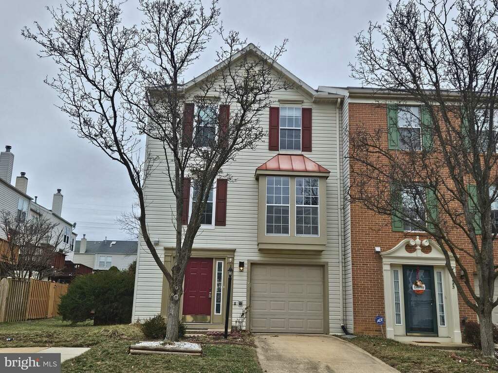 7481 Gadsby Square, Alexandria, VA 22315