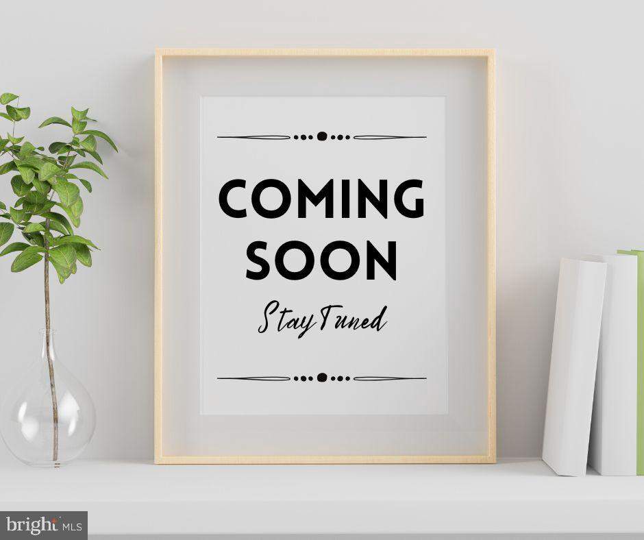 5513 Woodlawn Manor Court