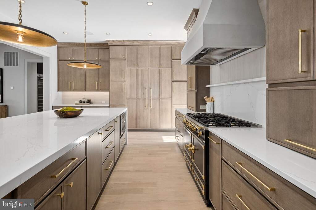1565 Forest Villa Lane, Mclean, VA 22101 - More