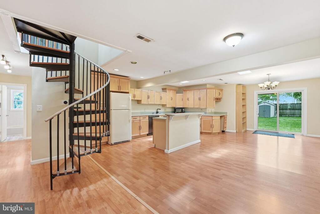 7605 Fisher Drive, Falls Church, VA 22043 - View 6