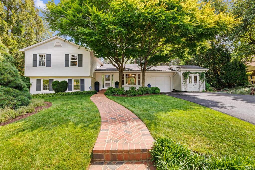 8527 Pappas Way, Annandale, VA 22003, Annandale