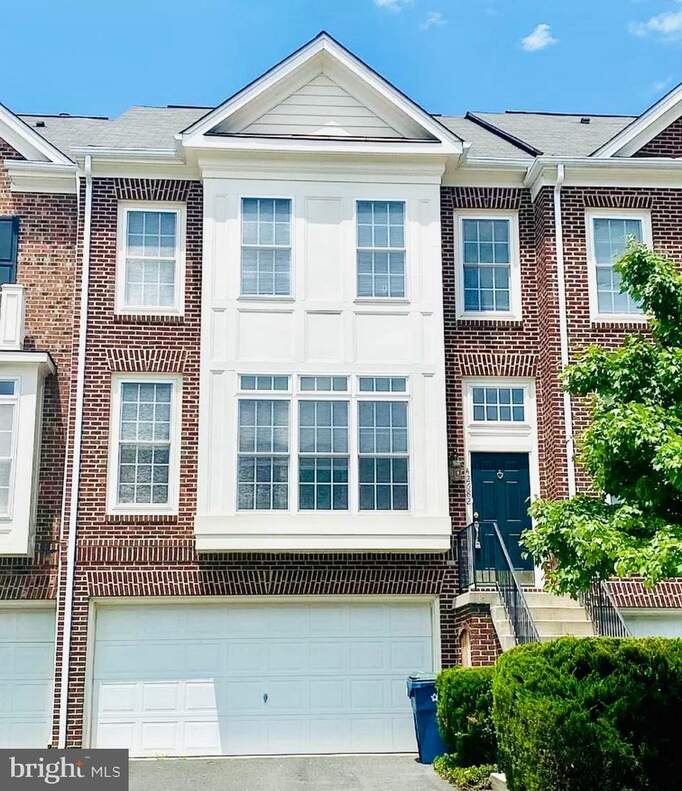 42682 Rolling Rock Square, Chantilly, VA 20152 MLS VALO2073338