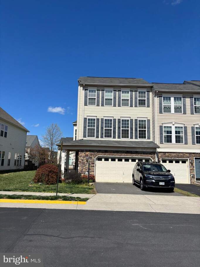 41864 Diabase Square