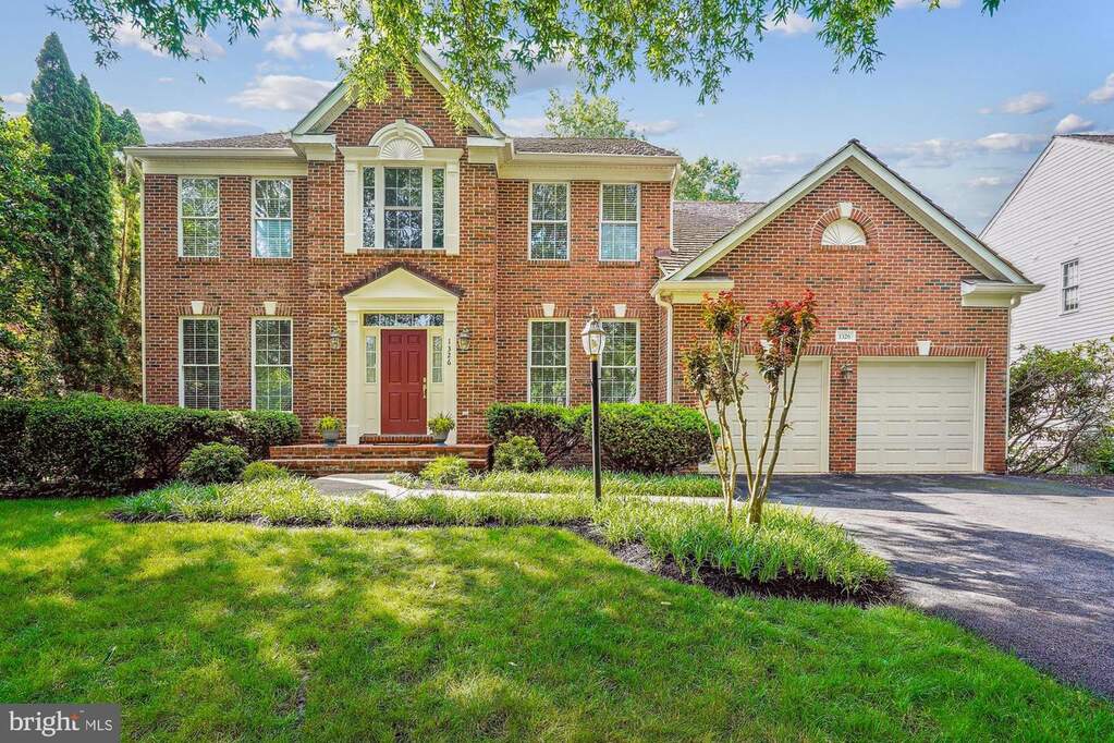 1326 Moore Place Sw, Leesburg, VA 20175 | MLS# VALO2095846 | RLAH ...