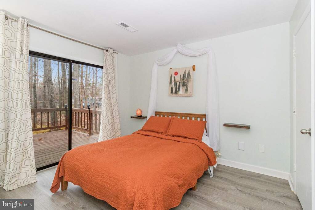 202 Washington Street, Locust Grove, VA 22508 MLS VAOR2006164 RLAH