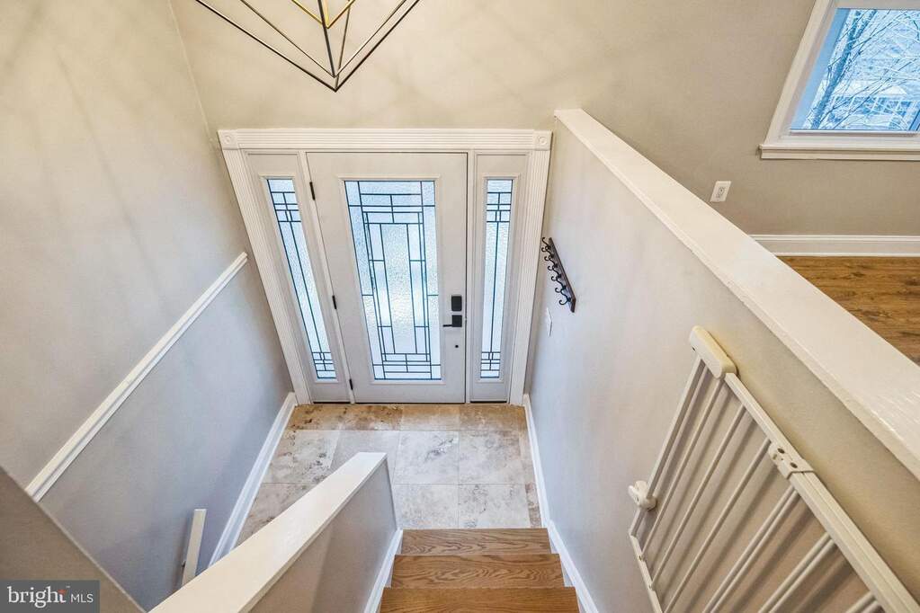 16080 Deer Park Drive, Dumfries, VA 22025 - View 2