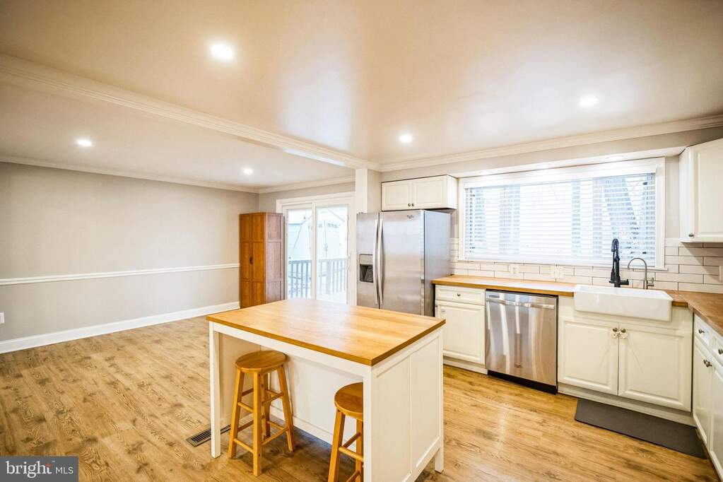 16080 Deer Park Drive, Dumfries, VA 22025 - View 5